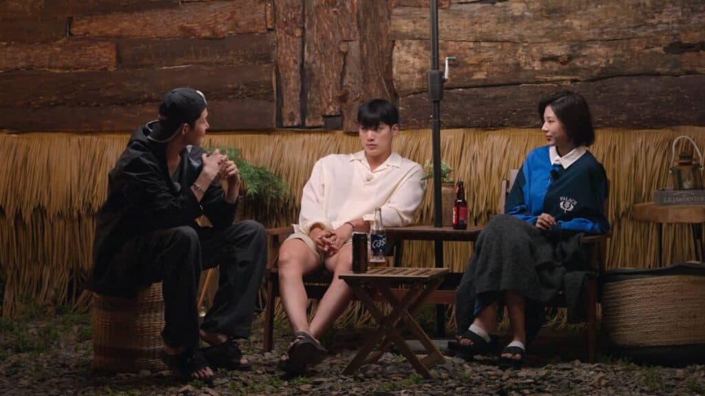 Woo Sung-min, Shin Hyeon-woo, and Kim Go-eun (Image via Netflix)