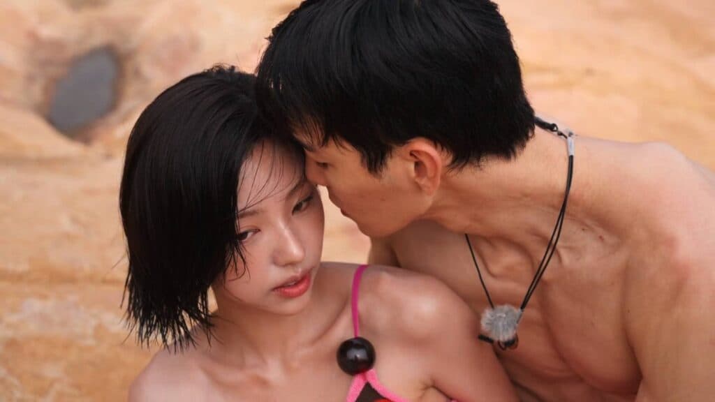 Both unleashed their creative might to become “the world’s hottest couple” (Image via Netflix)