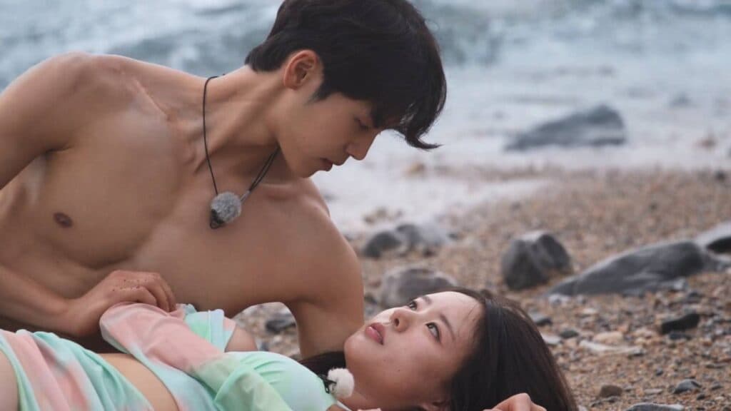 These two were very cute together, somewhat innocent (Image via Netflix)