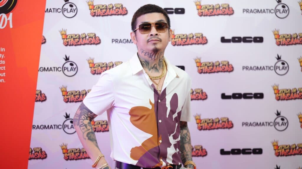 Boss Toyo at the Battle of the Streamers. (Image via Buenas PH)