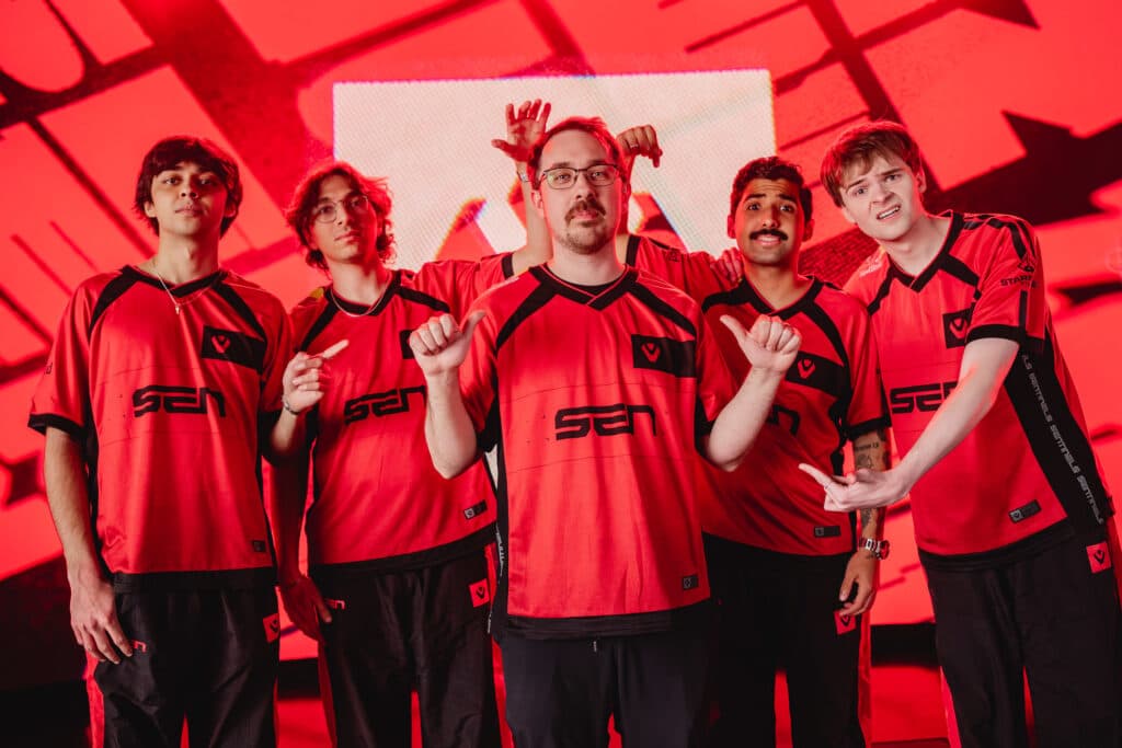 SEN Kaplan (middle) with the Sentinels VALORANT team (Photo via Colin Young-Wolff/Riot Games)