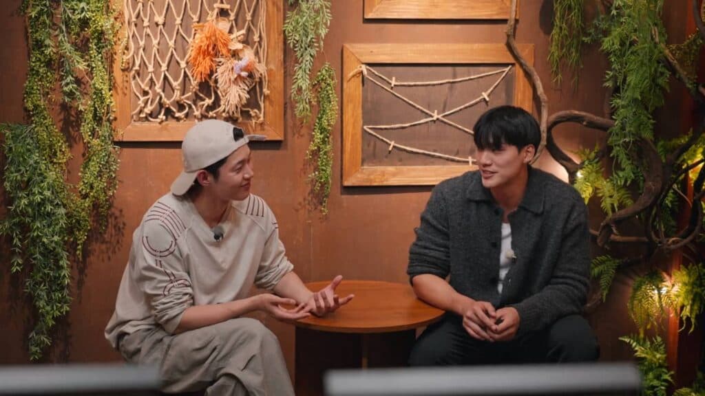 Woo Sung-min and Shin Hyeon-woo (Image via Netflix)