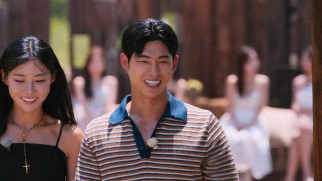 Kim Min-gee and Song Seung-il, leaving Single’s Inferno Season 5 (Image via Netflix)